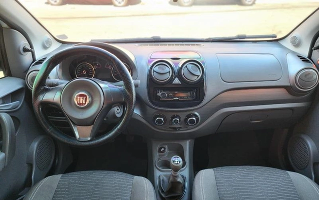 imagem-https://www.socarrao.com.br/sc-vehicle-images-prod/1025856/1787661595272-8020394_13_B_c084abc101.jpeg