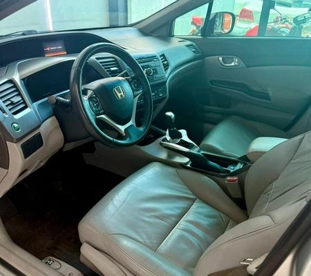 imagem-https://www.socarrao.com.br/sc-vehicle-images-prod/1026148/1779383584969-7820554_9_B_6e2decb91f.jpeg
