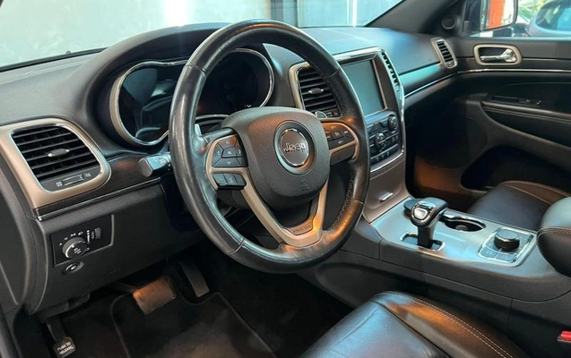 imagem-https://www.socarrao.com.br/sc-vehicle-images-prod/1026164/1779382982153-7858822_12_B_765be2a426.jpeg