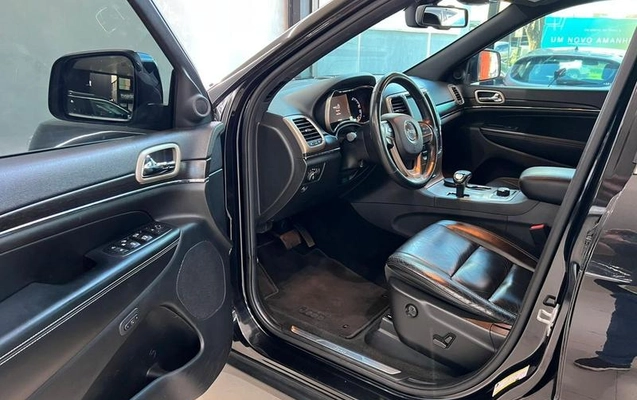imagem-https://www.socarrao.com.br/sc-vehicle-images-prod/1026164/1779382982160-7858822_9_B_641f3b8dbc.jpeg