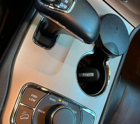 imagem-https://www.socarrao.com.br/sc-vehicle-images-prod/1026164/1779382982167-7858822_12_B_9b8ccd6890.jpeg