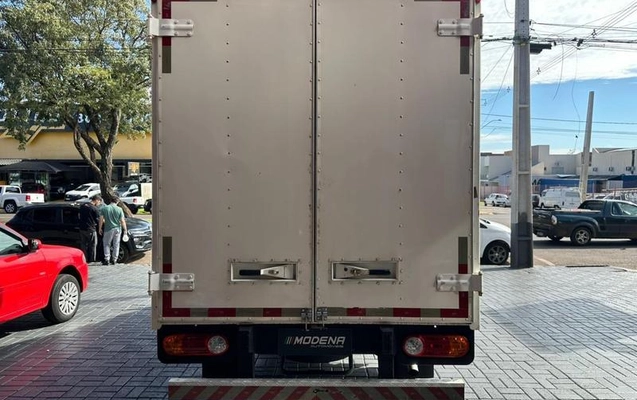 imagem-https://www.socarrao.com.br/sc-vehicle-images-prod/1026168/1779383928408-7969495_5_B_fb24a61906.jpeg