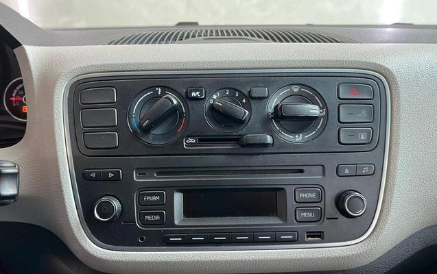 imagem-https://www.socarrao.com.br/sc-vehicle-images-prod/1026190/1779384085133-7820662_15_B_b6f104cfbf.jpeg