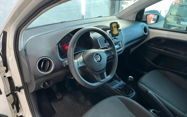 imagem-https://www.socarrao.com.br/sc-vehicle-images-prod/1026191/1776974326257-7914574_14_B_339fd692fc.jpeg
