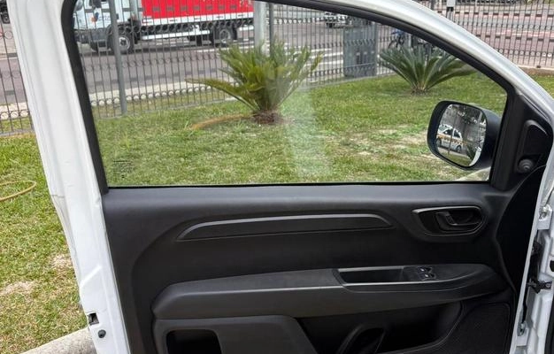 imagem-https://www.socarrao.com.br/sc-vehicle-images-prod/1026225/1789583729120-8011816_10_B_dd8657ffa7.jpeg