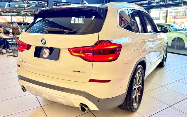 imagem-https://www.socarrao.com.br/sc-vehicle-images-prod/1026273/1776975309331-ab0b7dda-110d-45ab-87bc-8120a42a6df7.jpg
