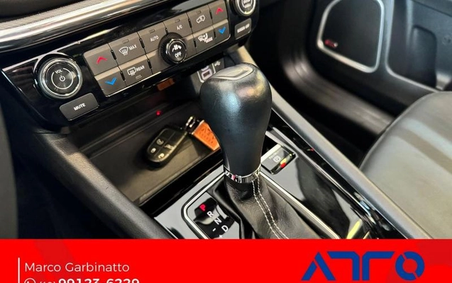 imagem-https://www.socarrao.com.br/sc-vehicle-images-prod/1026344/1788982054242-7995449_33_B_bf649d6421.jpeg