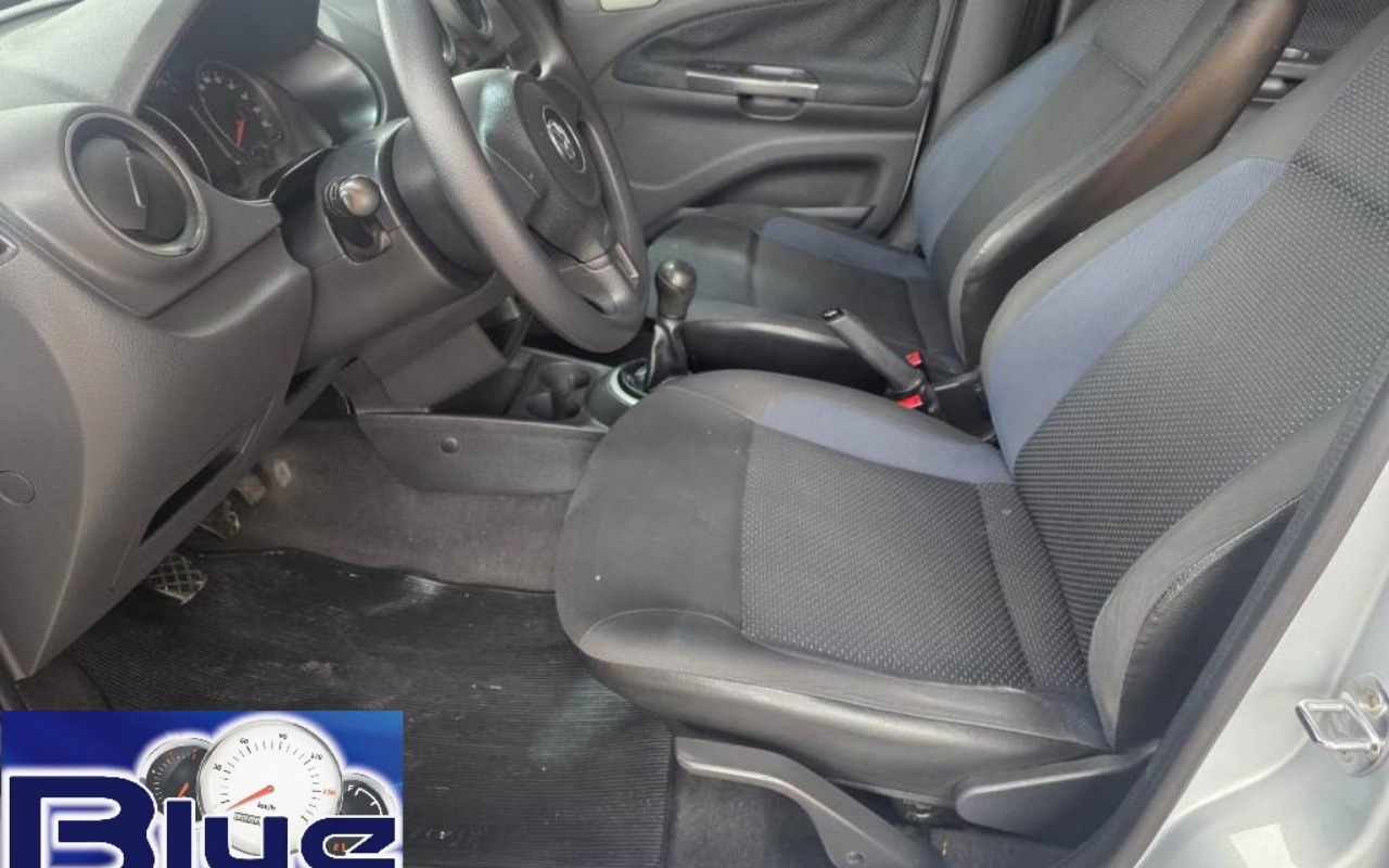 imagem-https://www.socarrao.com.br/sc-vehicle-images-prod/1026367/1776976323714-Qkc4LmpwZWc.jpeg