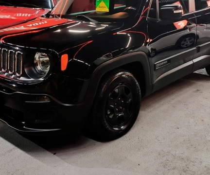 Jeep Renegade 2017 Preto — foto 1 de 3