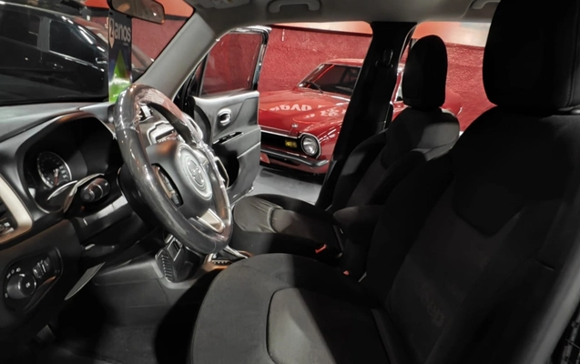 imagem-https://www.socarrao.com.br/sc-vehicle-images-prod/1026559/1776978941830-MzBhNjAxYzAtMjUzZC00NWM0LWI3NjYtNTg1MTM4YTQwY2EzLmpwZw.jpg