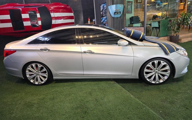 imagem-https://www.socarrao.com.br/sc-vehicle-images-prod/1026658/1776987917098-5vsKktB8uvHSrBoZHkSCFe5nqISEzTYa.jpg