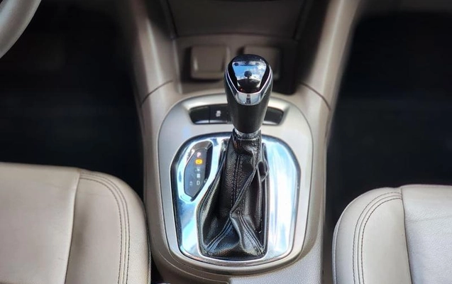 imagem-https://www.socarrao.com.br/sc-vehicle-images-prod/1026659/1788289988905-8021115_9_B_0f7bcdadc8.jpeg