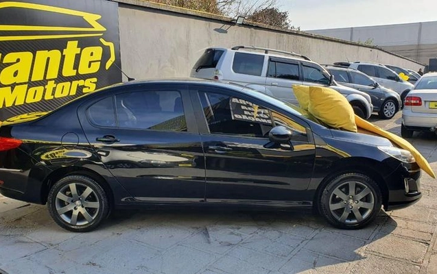 imagem-https://www.socarrao.com.br/sc-vehicle-images-prod/1027297/1777032874532-5764418_13_B_855e98c621.jpeg