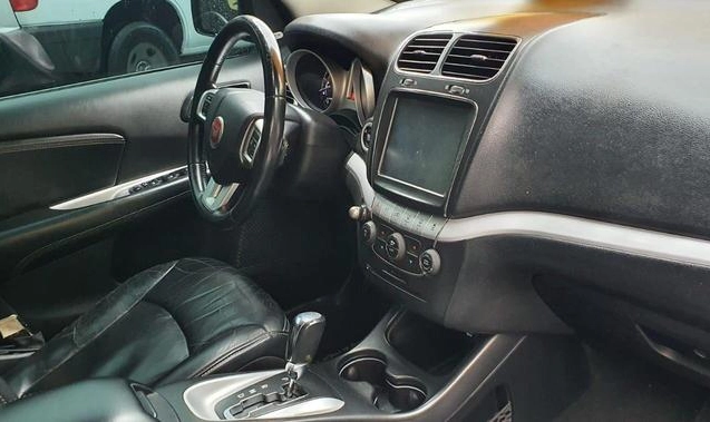 imagem-https://www.socarrao.com.br/sc-vehicle-images-prod/1027550/1777033587231-5437913_7_B_24a9c4a04a.jpeg