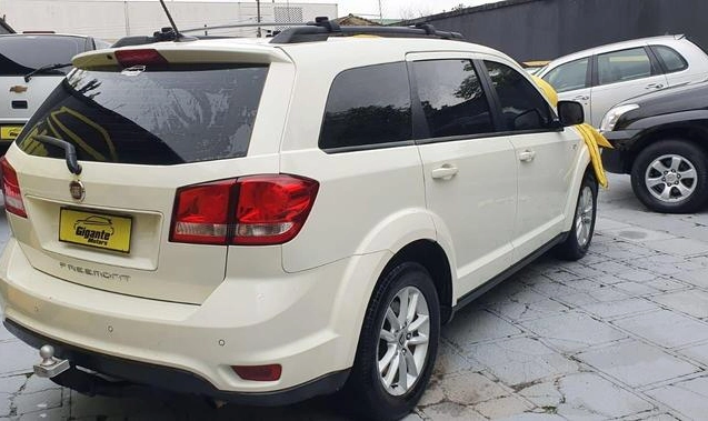 imagem-https://www.socarrao.com.br/sc-vehicle-images-prod/1027550/1777033587232-5437913_7_B_ac477668cf.jpeg