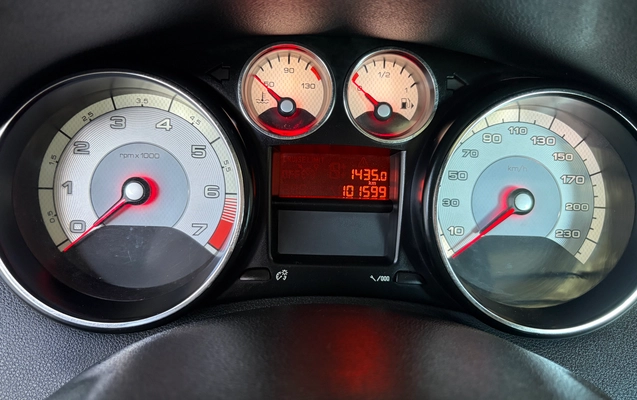 imagem-https://www.socarrao.com.br/sc-vehicle-images-prod/1027586/1780322845694-12313934-bdaf-4ecb-9ccc-eca7b59986fd.jpg