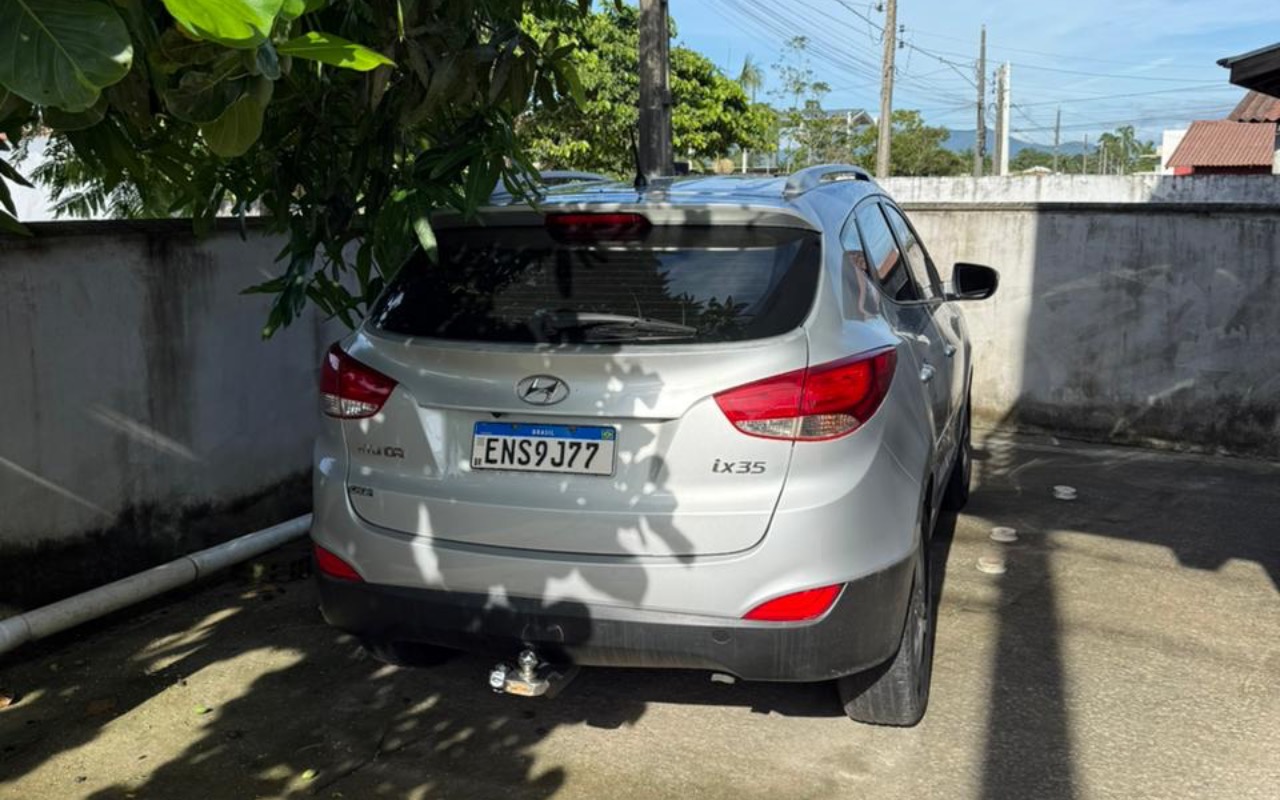 imagem-https://www.socarrao.com.br/sc-vehicle-images-prod/1027639/1777036298983-SU1HXzMzMTMuanBlZw.jpeg