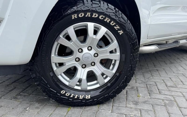 imagem-https://www.socarrao.com.br/sc-vehicle-images-prod/1027682/1785934518727-7625628_2_B_b7586d79fd.jpeg