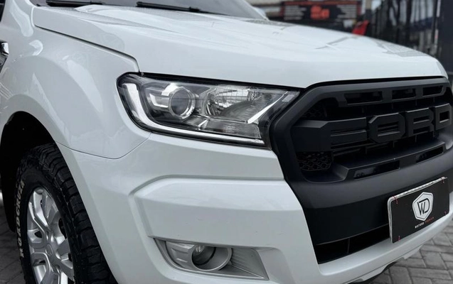 imagem-https://www.socarrao.com.br/sc-vehicle-images-prod/1027682/1785934518728-7625628_5_B_9a66a1f7c2.jpeg