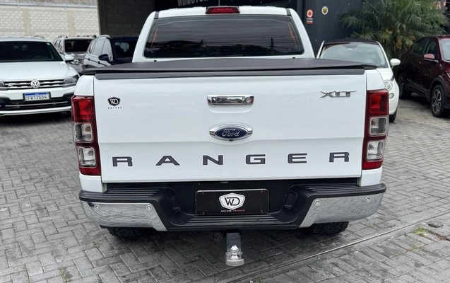 imagem-https://www.socarrao.com.br/sc-vehicle-images-prod/1027682/1785934518729-7625628_9_B_27c2d0431c.jpeg