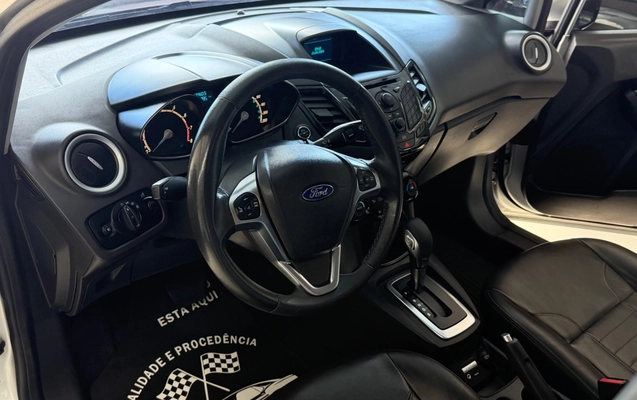 imagem-https://www.socarrao.com.br/sc-vehicle-images-prod/1027702/1777037589194-SU1HXzQ4NzAuanBlZw.jpeg