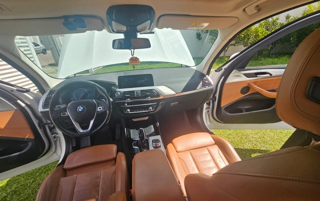 imagem-https://www.socarrao.com.br/sc-vehicle-images-prod/1027763/1777038756818-11_023539.jpg