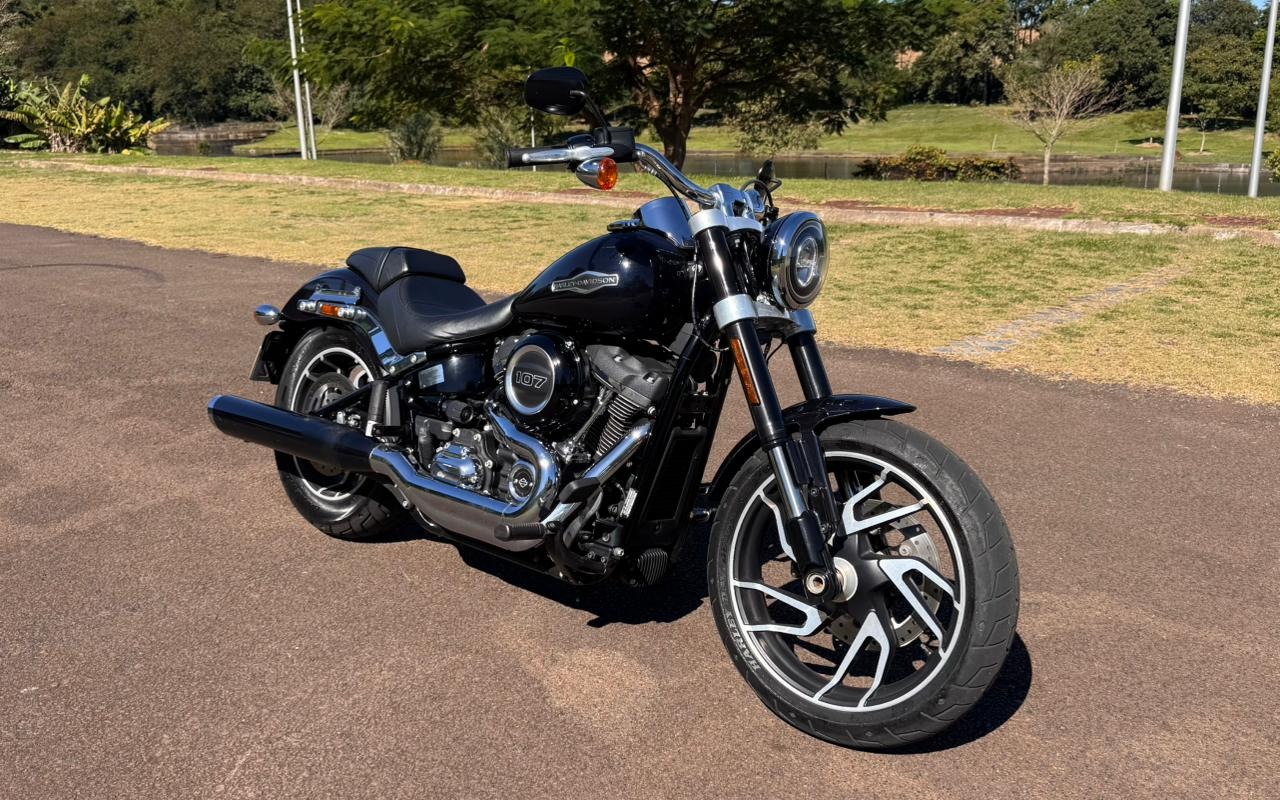 HARLEY-DAVIDSON SOFTAIL SPORT GLIDE FLSB  na cor Azul em Londrina / PR - 1027803