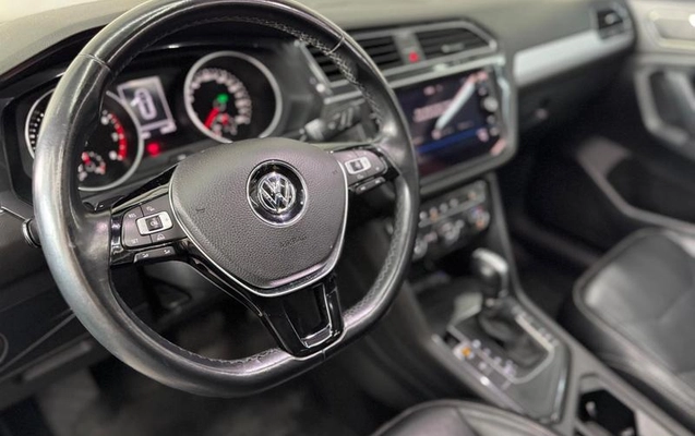 imagem-https://www.socarrao.com.br/sc-vehicle-images-prod/1027833/1781019267866-7763204_24_B_34c29eb85f.jpeg
