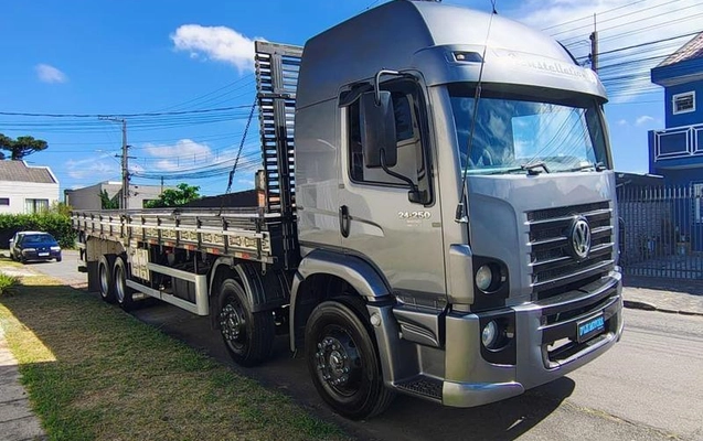 imagem-https://www.socarrao.com.br/sc-vehicle-images-prod/1027860/1787669241936-8023026_19_B_07cb7b2184.jpeg