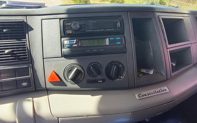 imagem-https://www.socarrao.com.br/sc-vehicle-images-prod/1027860/1787669241956-8023026_13_B_ddc21f37fb.jpeg