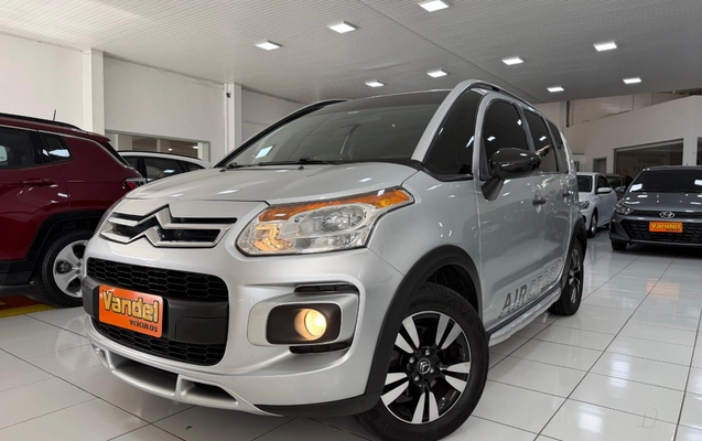 imagem-https://www.socarrao.com.br/sc-vehicle-images-prod/1027899/1777041667691-V2hhdHNBcHAgSW1hZ2UgMjAyNi0wNC0yNCBhdCAxMS4xOS4zMSAoMSkuanBlZw.jpeg