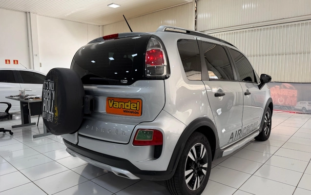 imagem-https://www.socarrao.com.br/sc-vehicle-images-prod/1027899/1777041668029-V2hhdHNBcHAgSW1hZ2UgMjAyNi0wNC0yNCBhdCAxMS4xOS4zMiAoMikuanBlZw.jpeg