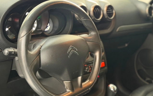 imagem-https://www.socarrao.com.br/sc-vehicle-images-prod/1027899/1777041668751-V2hhdHNBcHAgSW1hZ2UgMjAyNi0wNC0yNCBhdCAxMS4xOS4zNCAoMSkuanBlZw.jpeg