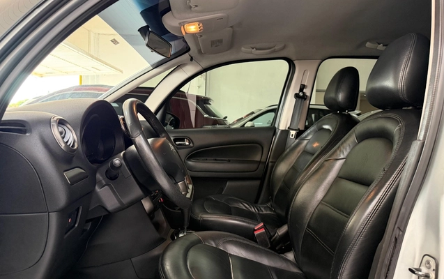 imagem-https://www.socarrao.com.br/sc-vehicle-images-prod/1027899/1777041668985-V2hhdHNBcHAgSW1hZ2UgMjAyNi0wNC0yNCBhdCAxMS4xOS4zNC5qcGVn.jpeg
