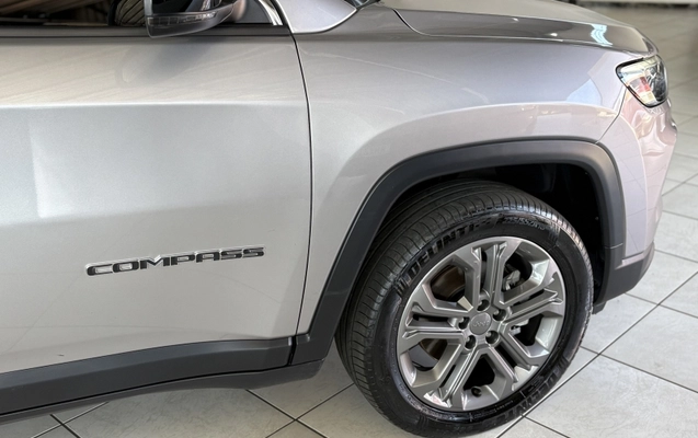imagem-https://www.socarrao.com.br/sc-vehicle-images-prod/1027902/1788291874912-5Zvkr5Thr05IGPgFCuXPczSY9zQcBGqu.jpg