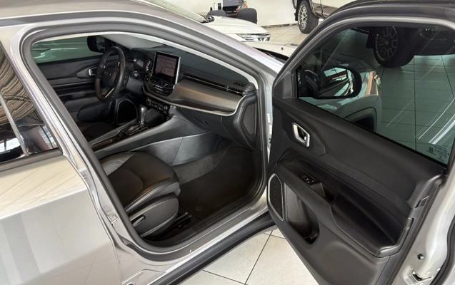 imagem-https://www.socarrao.com.br/sc-vehicle-images-prod/1027902/1788291874932-nymrSEiCZME9wP3ybFjYMl4XrFP6AhXC.jpg
