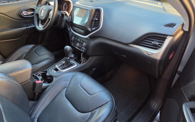 imagem-https://www.socarrao.com.br/sc-vehicle-images-prod/1028153/1777047320230-3f72502a-5711-485f-b65e-2bd6dbdf58d8.jpg