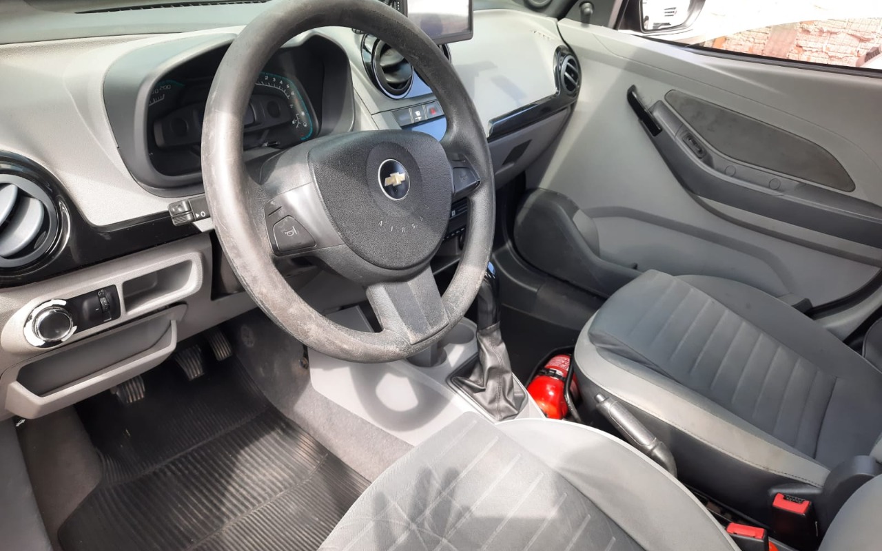 imagem-https://www.socarrao.com.br/sc-vehicle-images-prod/1028178/1777047488159-SU1HLTIwMjYwNDI0LVdBMDAwMi5qcGc.jpg