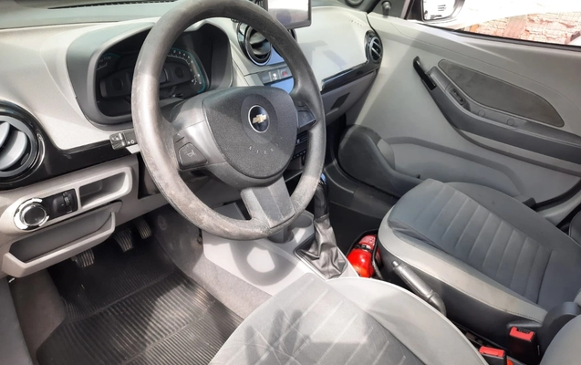 imagem-https://www.socarrao.com.br/sc-vehicle-images-prod/1028178/1777047488159-SU1HLTIwMjYwNDI0LVdBMDAwMi5qcGc.jpg