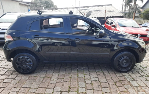 imagem-https://www.socarrao.com.br/sc-vehicle-images-prod/1028178/1777047488321-SU1HLTIwMjYwNDI0LVdBMDAwOC5qcGc.jpg