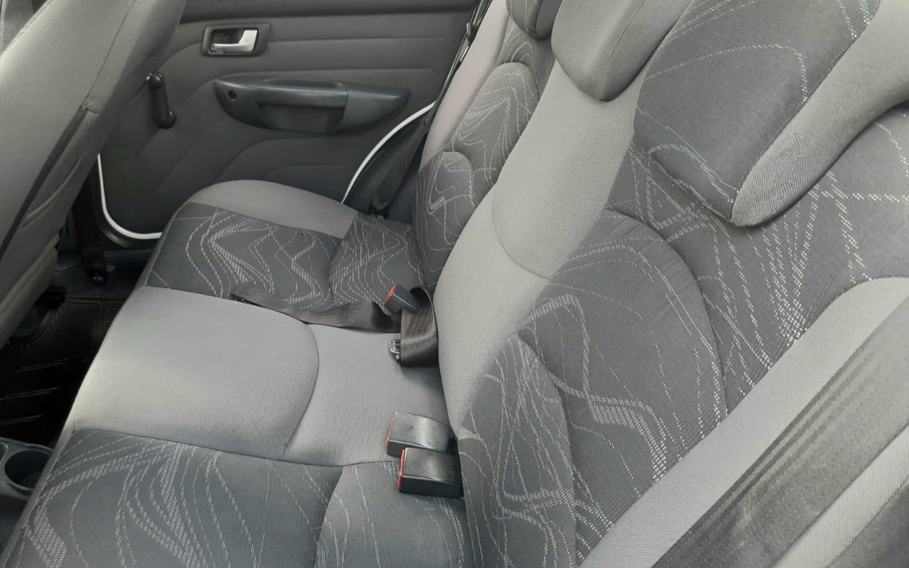 imagem-https://www.socarrao.com.br/sc-vehicle-images-prod/1028198/1777048597534-Ny5qcGVn.jpeg