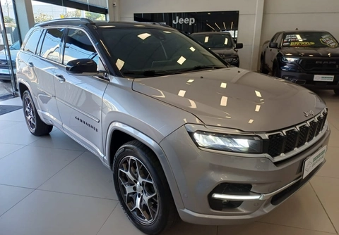 Jeep Commander 2022 Prata — foto 1 de 3