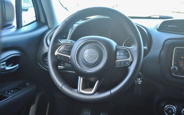 imagem-https://www.socarrao.com.br/sc-vehicle-images-prod/1028443/1787759174615-9cd52d0623b342a7929fdd81a6725455_1777052651494.jpg