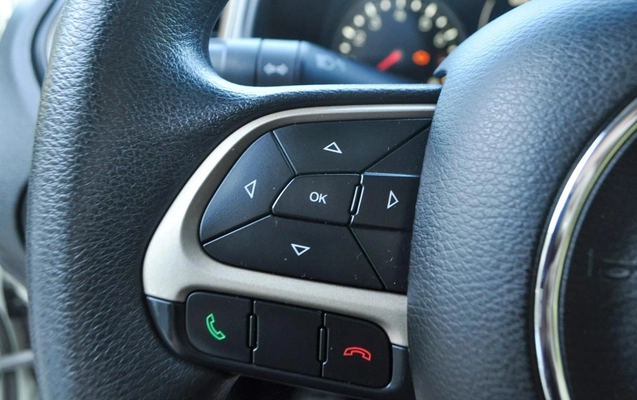imagem-https://www.socarrao.com.br/sc-vehicle-images-prod/1028443/1787759174616-03538ec3a3754556b44f60ab029324ee_1777052652412.jpg
