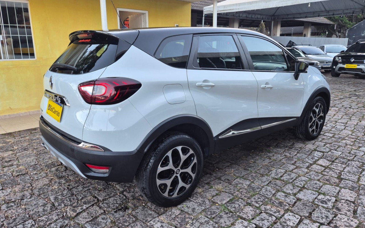 imagem-https://www.socarrao.com.br/sc-vehicle-images-prod/1028451/1777053182204-V2hhdHNBcHAgSW1hZ2UgMjAyNi0wNC0yNCBhdCAxMS4yMS41MSAoMSkuanBlZw.jpeg