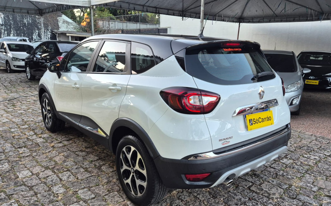 imagem-https://www.socarrao.com.br/sc-vehicle-images-prod/1028451/1777053182470-V2hhdHNBcHAgSW1hZ2UgMjAyNi0wNC0yNCBhdCAxMS4yMS41MiAoNSkuanBlZw.jpeg