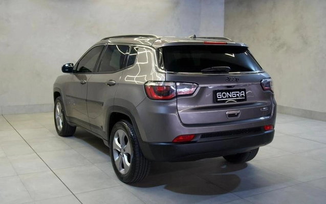 imagem-https://www.socarrao.com.br/sc-vehicle-images-prod/1028497/1789161962146-8024642_3_B_1cc1aae939.jpeg