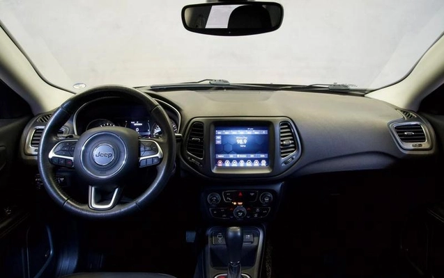 imagem-https://www.socarrao.com.br/sc-vehicle-images-prod/1028497/1789161962161-8024642_9_B_75184af103.jpeg