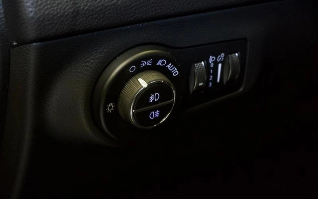 imagem-https://www.socarrao.com.br/sc-vehicle-images-prod/1028497/1789161962179-8024642_17_B_2f575705fb.jpeg