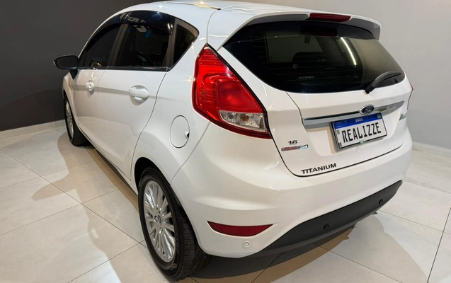 imagem-https://www.socarrao.com.br/sc-vehicle-images-prod/1028630/1777055291844-003_2c0193cfdc724b77e30420c7da055a76.jpeg